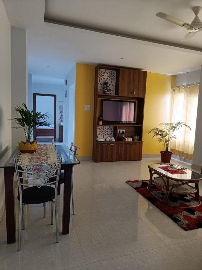 Mi Casa Homestay Guwahati Exterior foto